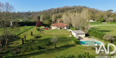 Maison à Saint-Pey-de-Castets (33350)