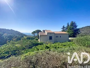 Maison traditionnelle à Rochemaure (07400)