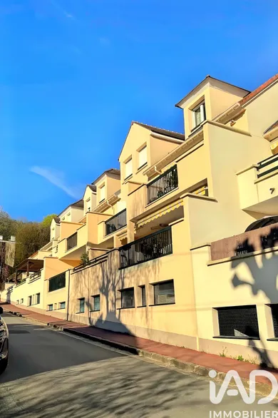 Studio in Jouy-en-Josas (78350)