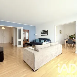 Apartment in Nantes (44300)