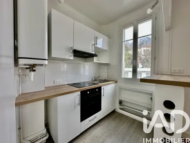 Apartment in Ville-d'Avray (92410)