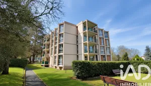 Apartment in Écouen (95440)