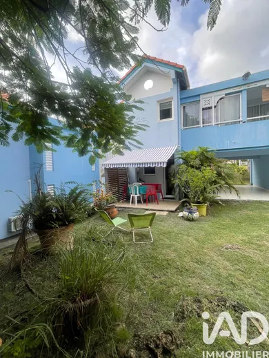 Appartement à Sainte-Anne (97227)