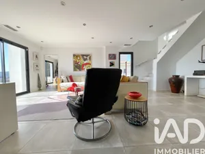 Maison à Montredon-des-Corbières (11100)