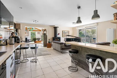 House in Cailloux-sur-Fontaines (69270)