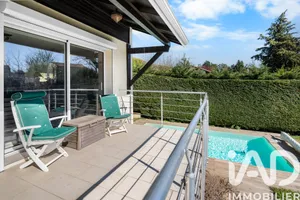 Maison à Cailloux-sur-Fontaines (69270)