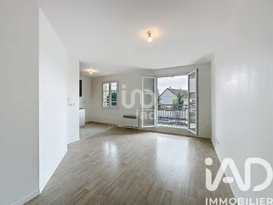 Apartment in Dammarie-lès-Lys (77190)