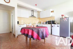 Apartment in Saint-Affrique (12400)