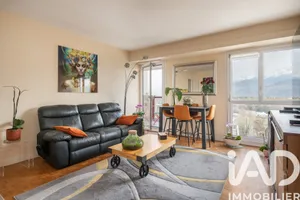 Apartment in Grenoble (38000)