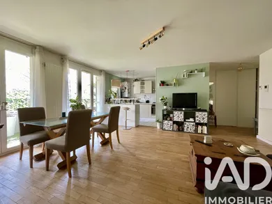 Appartement à Bordeaux (33100)