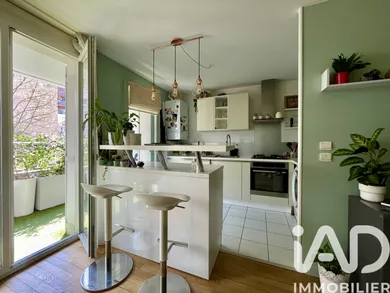 Appartement à Bordeaux (33100)
