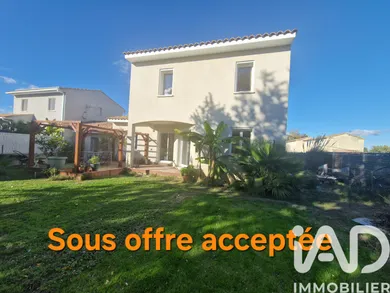 Maison traditionnelle à Saint-Laurent-des-Arbres (30126)