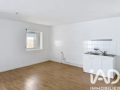 Apartment in Bègles (33130)