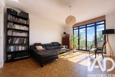 Apartment in Versailles (78000)