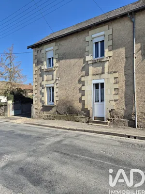 Townhouse in Loretz-d'Argenton (79290)