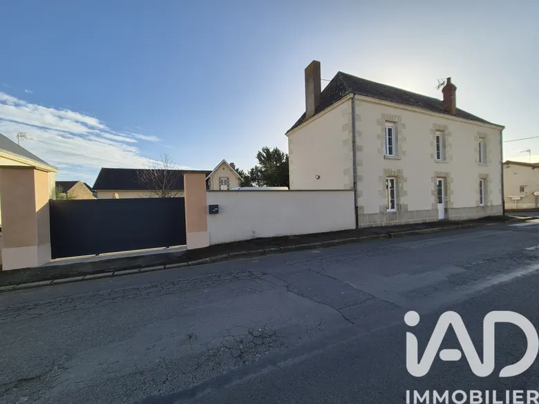 Maison 5 pièces 137 m² · à Val en Vignes · 137 m² · 151 800 €