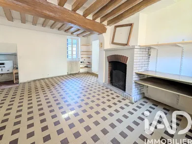 Village house in Vétheuil (95510)