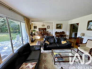 Maison à Verneuil-sur-Seine (78480)