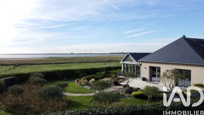 Maison 9 pièces 200 m² · à Regnéville-sur-Mer · 200 m² · 1 295 000 €