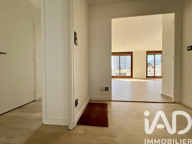 Apartment in Grenoble (38100)