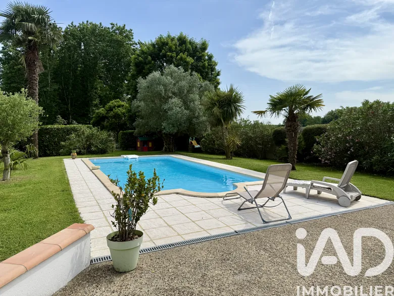 Maison 6 pièces 169 m² · à Saint-Vincent-de-Paul · 169 m² · 475 000 €