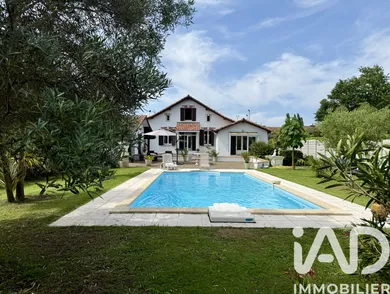 House in Saint-Vincent-de-Paul (40990)