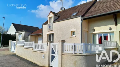 Maison traditionnelle à Bléneau (89220)