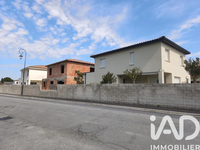 Maison 4 pièces 115 m² · à Althen-des-Paluds · 115 m² · 300 000 €