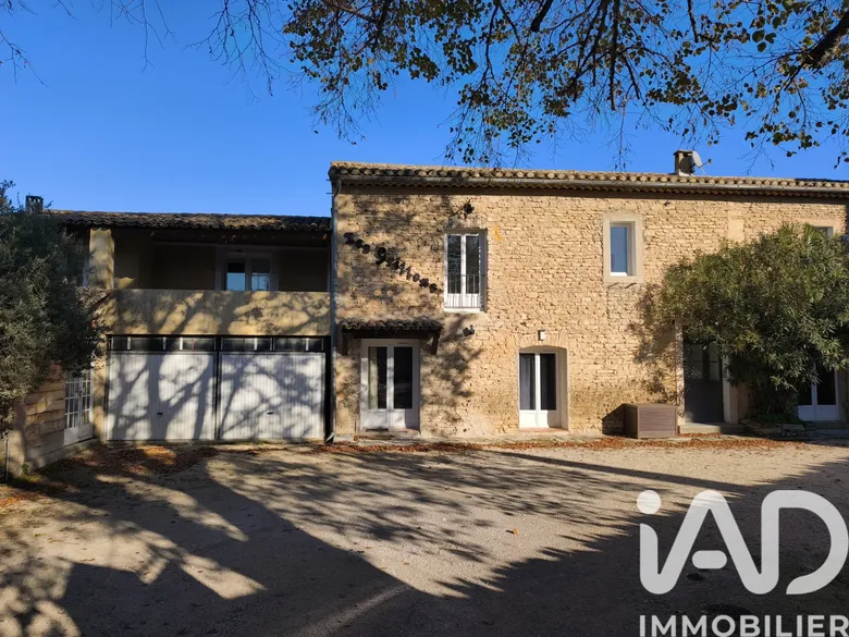 Appartement 4 pièces 88 m² · à Cabrières-d'Avignon · 88 m² · 279 000 €