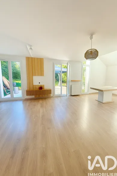 House in Jouy-le-Moutier (95280)