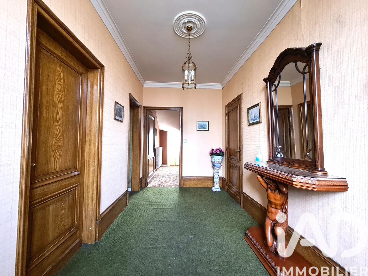 Vente maison à Gourin (56110) : demeure 10 pièces 196 m² — 2