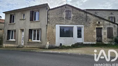 Maison de village à Aussac-Vadalle (16560)