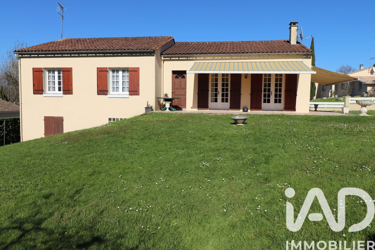 maison à Montguyon