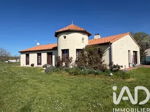 House in Saint-Martin-de-Mâcon (79100)