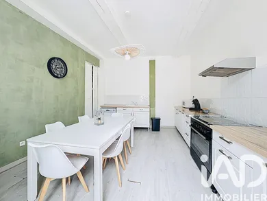 Apartment in Vallabrègues (30300)