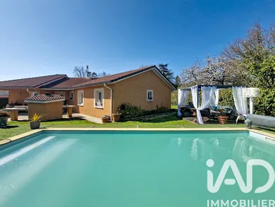 House in Vénérieu (38460)