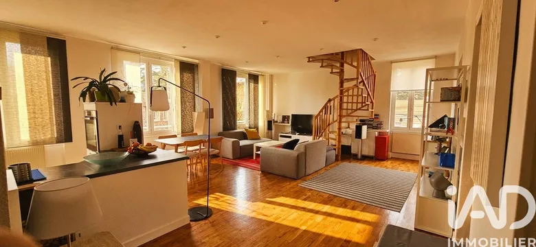 Appartement 6 pièces 134 m² · à Saint-Étienne · 134 m² · 165 000 €