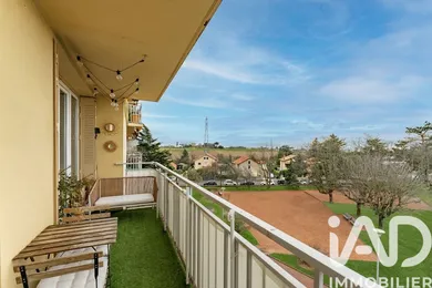 Apartment in Caluire-et-Cuire (69300)