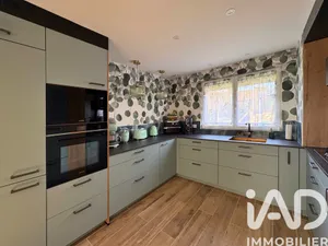 Maison à Sainte-Hélène (56700)