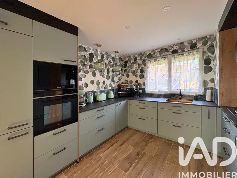 Maison 5 pièces 117 m² · à Sainte-Hélène · 117,4 m² · 465 000 €