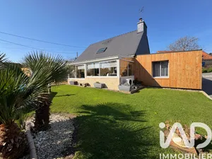 Maison à Sainte-Hélène (56700)