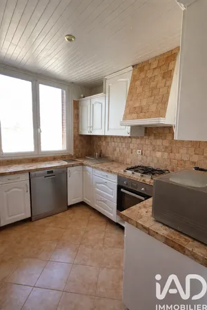 Apartment in Grenoble (38100)