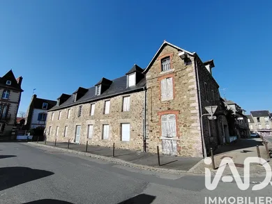 Immeuble à Lamballe (22400)
