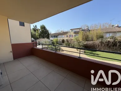 Apartment in Arles (13200)