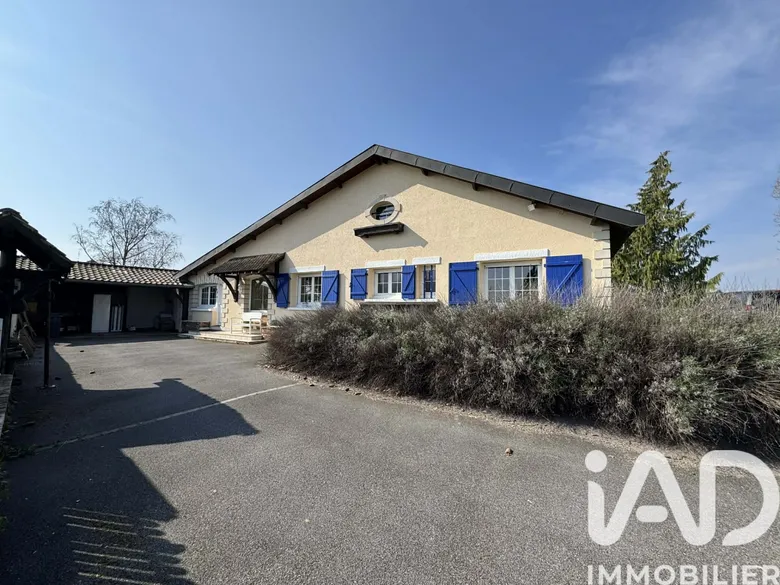 Maison 8 pièces 254 m² · à Saint-Dizier · 253,9 m² · 312 000 €