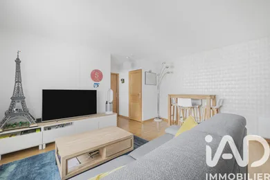 Apartment in Paris (75019)
