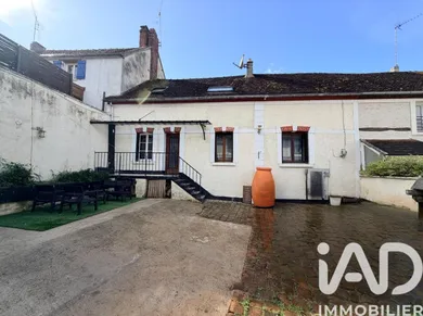 House in Sainte-Colombe (77650)