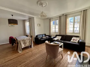 Building in Rouen (76000)