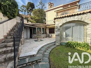 Maison traditionnelle à Roquebrune-Cap-Martin (06190)