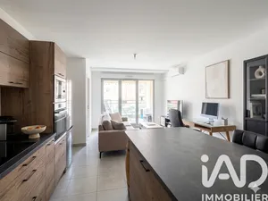 Apartment in Aix-en-Provence (13090)